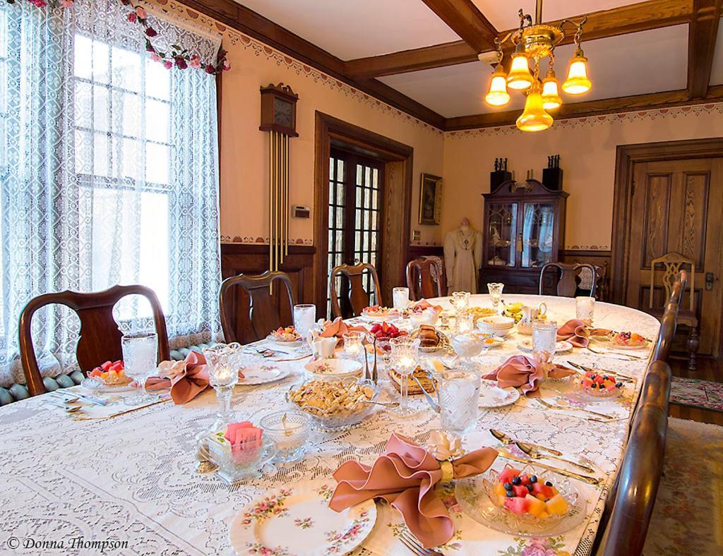 Rosewood Inn Corning Dış mekan fotoğraf
